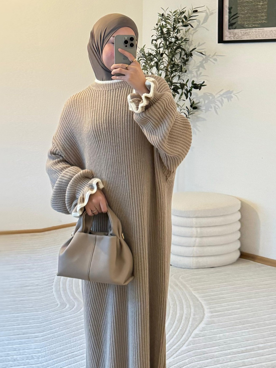 Muslim Women Winter Dubai Abay - Winter Clothing Dubai 评论和价格