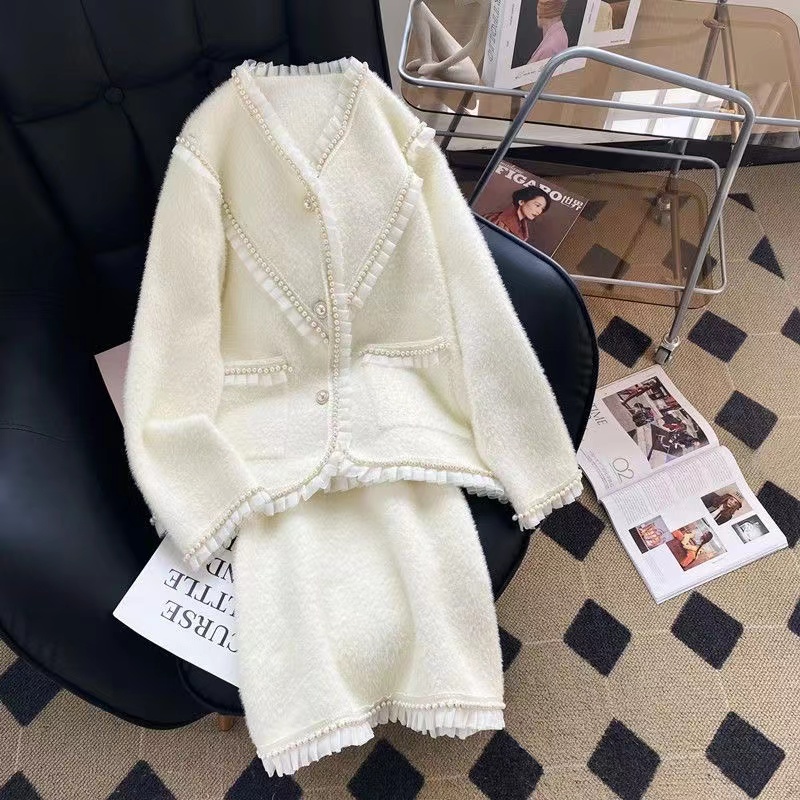 Women Vintage Winter Pear Suit - Winter Clothing In French 评论和价格